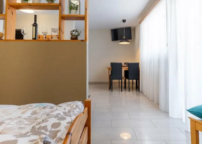 Arve-visperterminen Apartman *